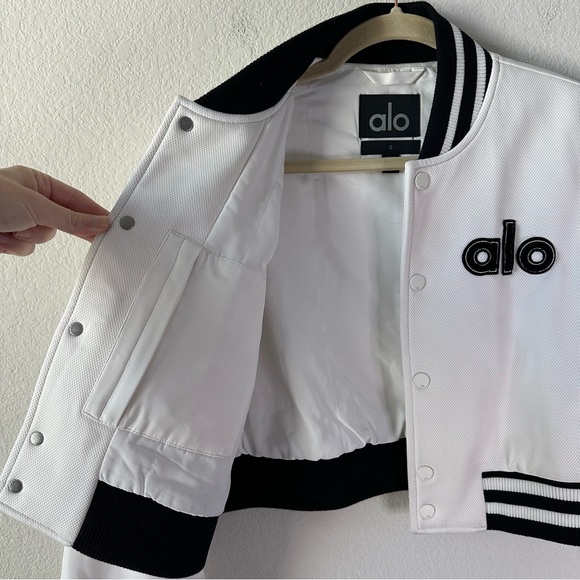ALO YOGA White Cropped G.O.A.T varsity jacket SZ S - Picture 7 of 9